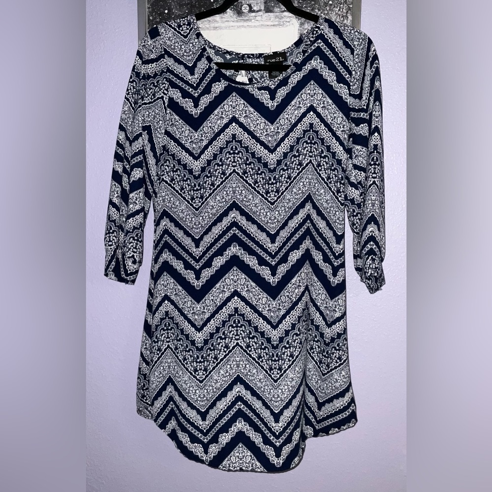 RUE21 VERY LIGHT WEIGHT AMAZING PRINT DRESS